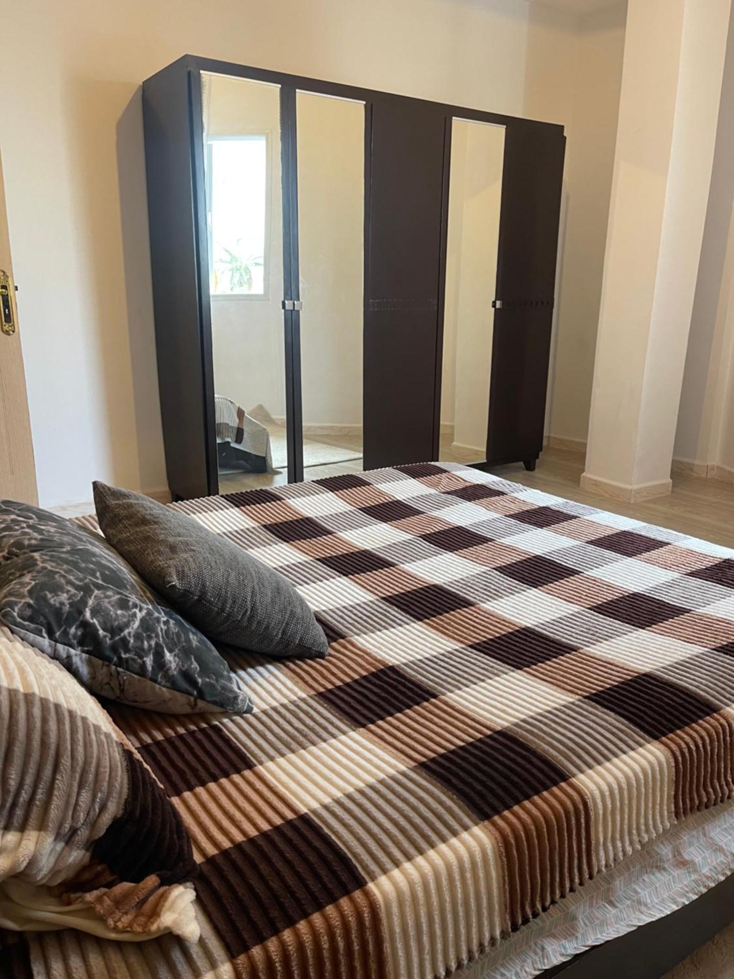 Cosy Furnished Appartment Ezzahra Eksteriør bilde